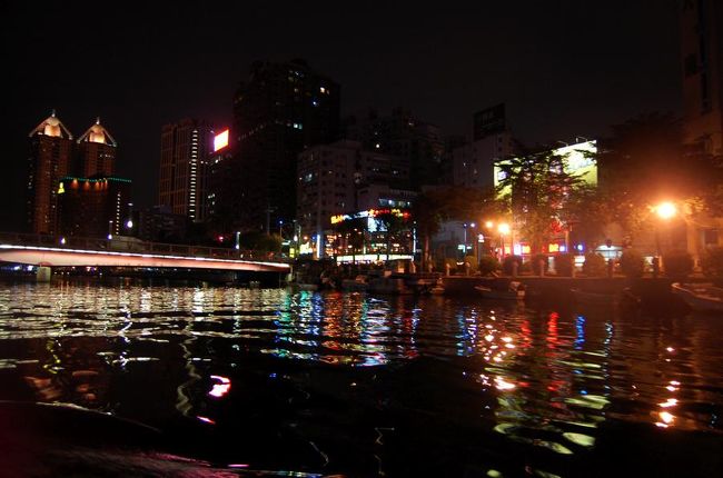 ある一定のところでUターン。<br />高雄はどこも静かだなー。<br />昼も夜も癒される。