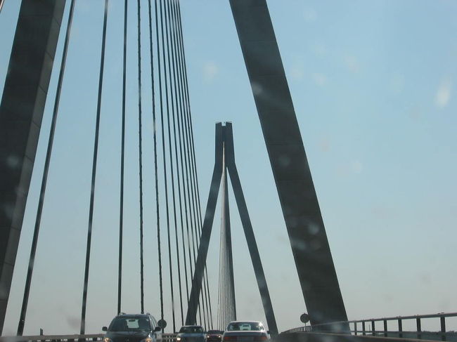 デンマークの橋の写真です。