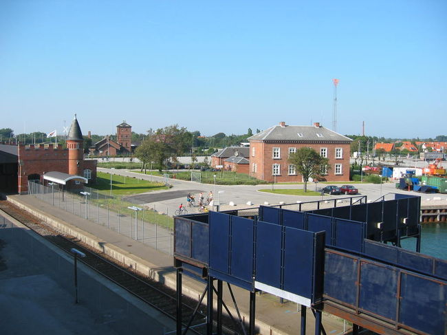 フェリーからのゲザ（デンマーク）港の写真です。