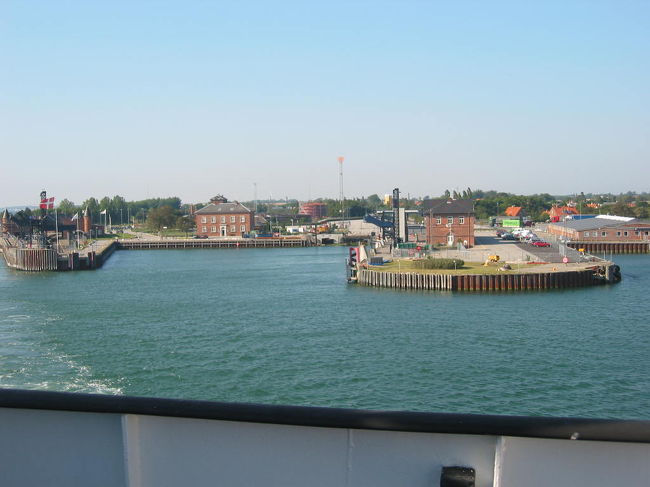 フェリーからのゲザ（デンマーク）港の写真です。