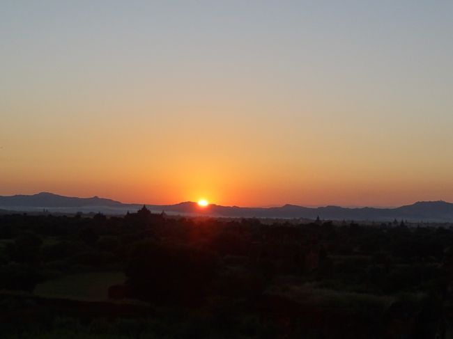 今日の日よ、さようなら。。。<br />また、明日。