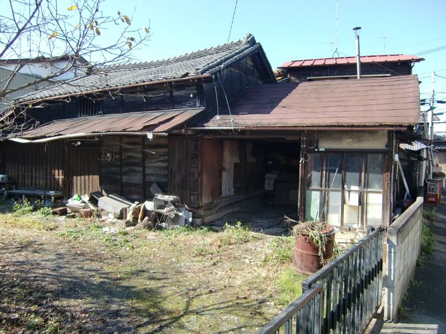 日本家屋は維持が大変なのかな。