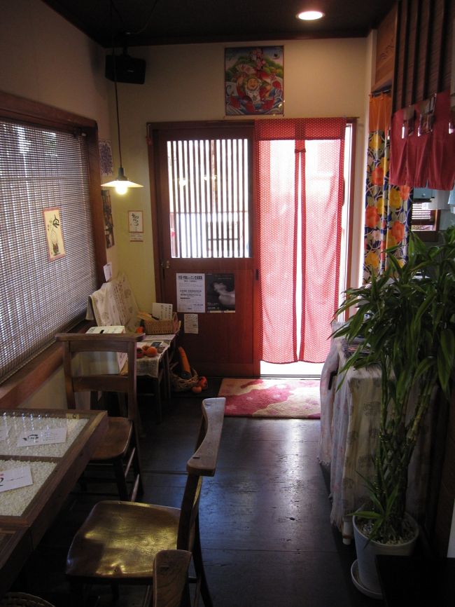 入口方向の様子です。