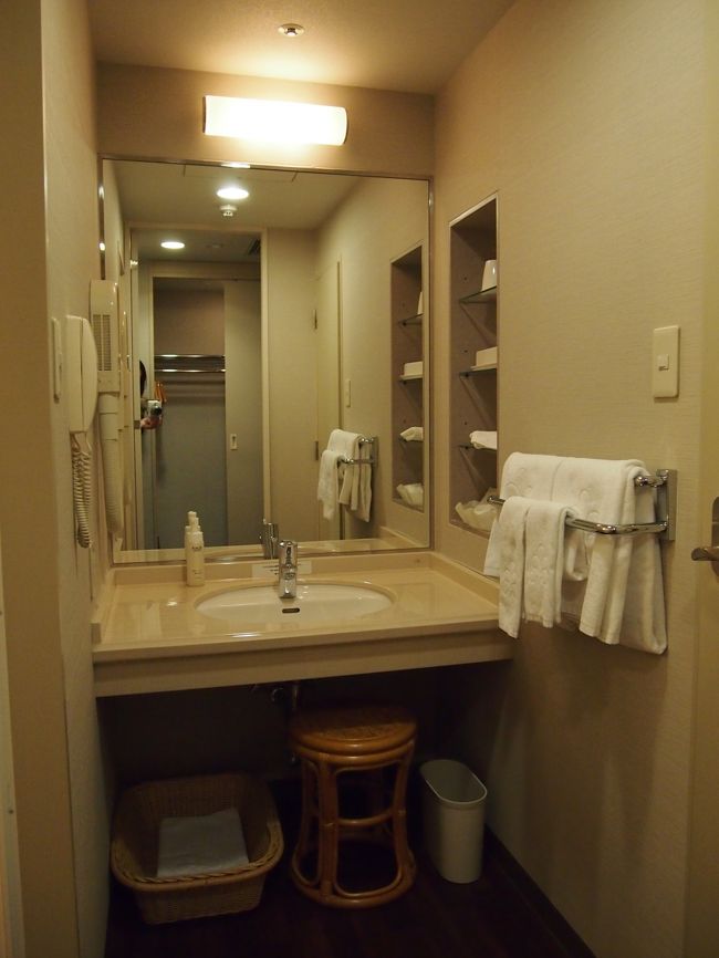 ただ、大浴場というほどそんなに広いわけではないのと、大人気でおばちゃま達がたーくさんいたのがちょっぴりマイナスポイント。<br /><br />それでも、疲れた体に足をゆっくり伸ばせる大浴場は良かったな〜。<br />