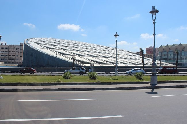 アレキサンドリア図書館だっけ？