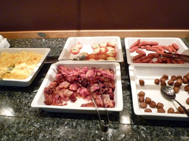 いつものごとく朝からガッツリ食べました。