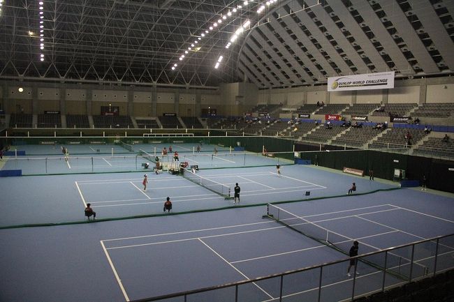 予選は入場料無料なのですが、観客もまばらです。