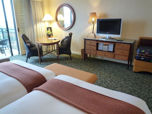 こちらは部屋の反対側<br /><br /><br />前回のカフーと比べると（比べちゃダメ？）こじんまりしてますが、十分くつろぐことができます。