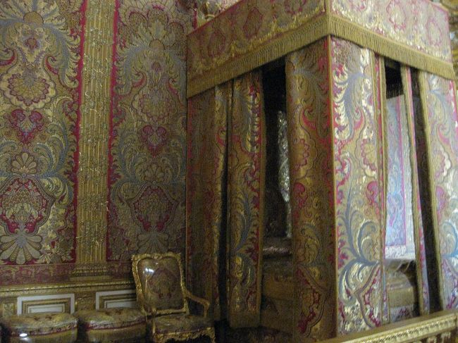 王の寝室。<br />きらきら。