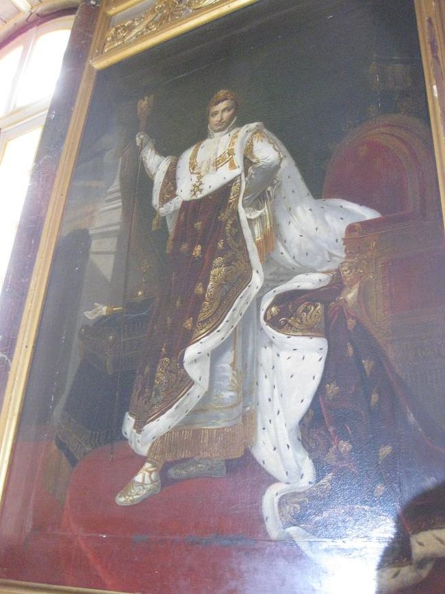 戴冠の間に来ました。<br />ここはナポレオン特集、のような部屋です。<br /><br />ナポレオンの肖像。