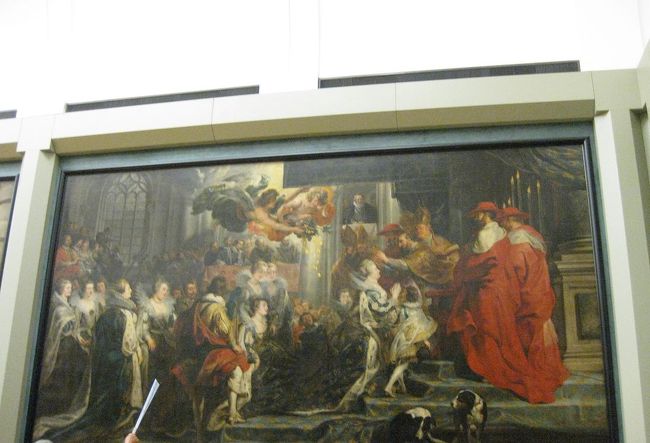 例えばこれは、ナポレオン1世の戴冠。<br />言われてみれば構成が似ている気がします。