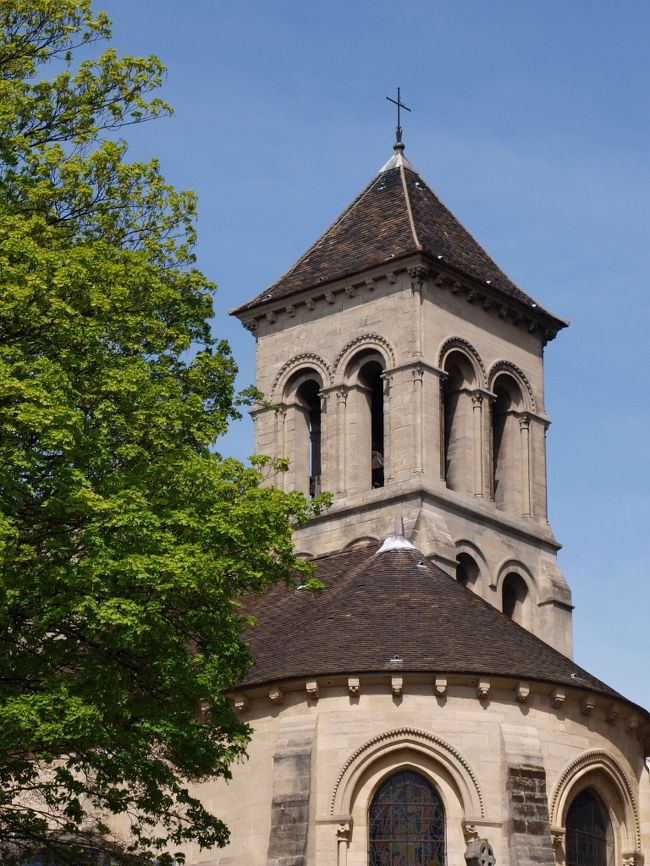 サクレ･クール聖堂のお隣の教会