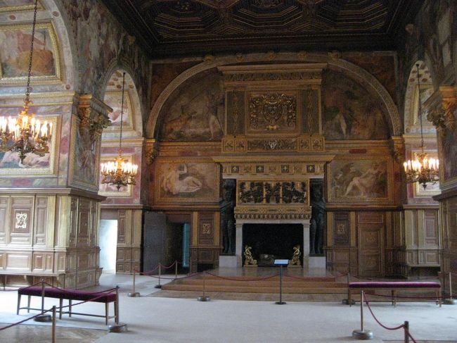 祝宴などが催された場所。