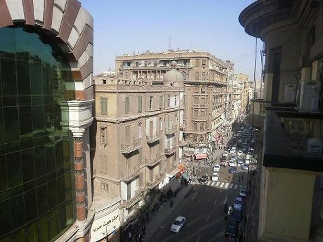 宿泊ホテルからの風景<br />意外と　モダンな建物で　都会に見える