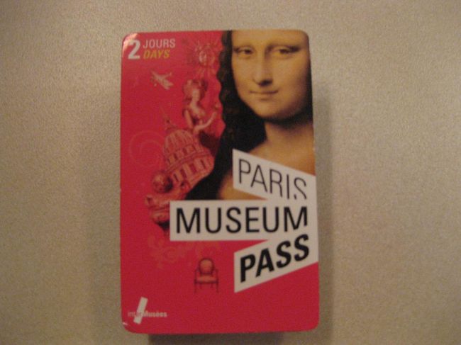 ここから、ミュージアムパスを使います。<br />日本で2日券を事前に購入しておきました。<br />\3900。<br />現地でも買えますが、そのほうが気持ち的に楽だったので…<br />一応、ペンを持っていって前日に日付と名前を記入しました。