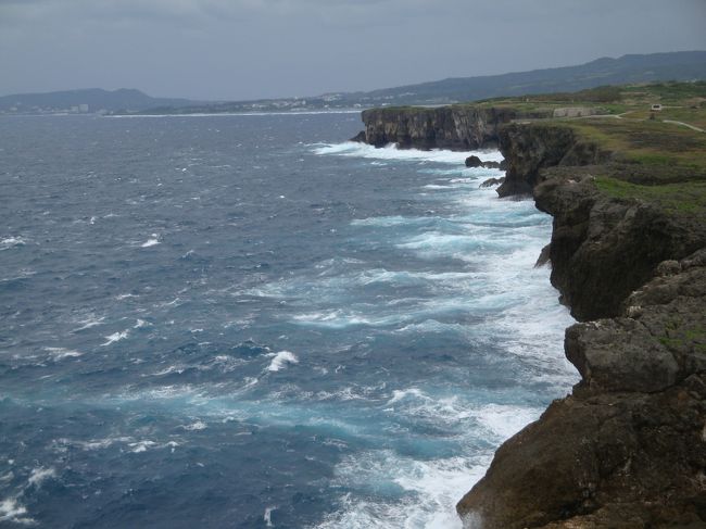 また、登った階段を降ります<br /><br />降りる方が怖く、旦那様が先に降り、受け止める体制で待っててくれて、やっと降りれました。。