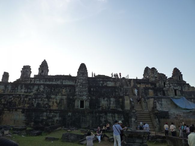 夕日を見るためプノン・パケンへ