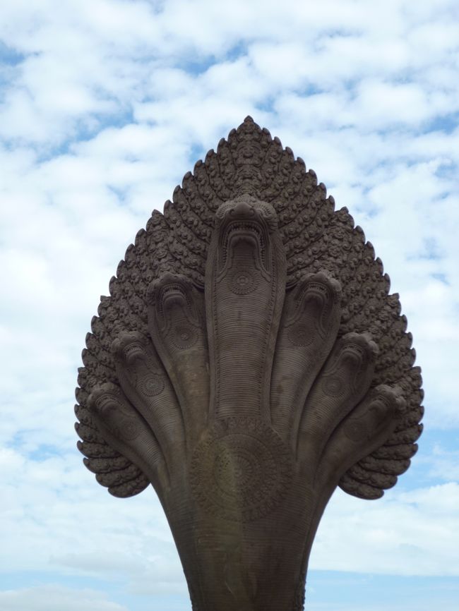 アンコール・ワットのナーガ