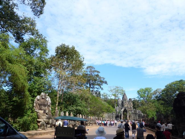 4日目<br />アンコール・トムのバイヨンへ