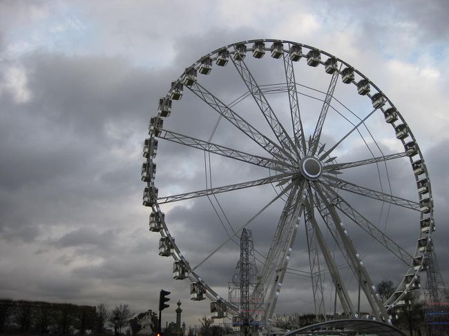観覧車。<br />相変わらず速いです。