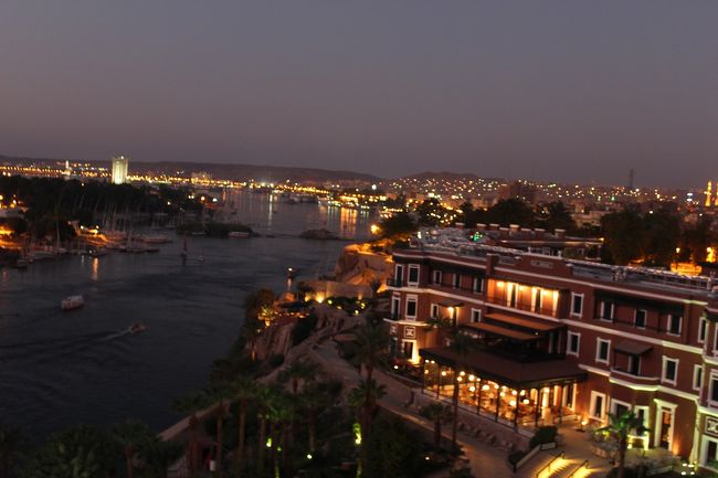 日はとっぷりと暮れていく。