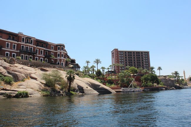 ファルーカで舟遊び