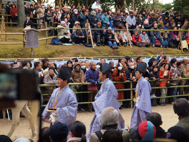 去っていきます。