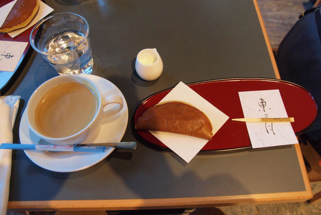 コーヒーの味は普通、、<br /><br />　和菓子の味も　特に。。採点なし。