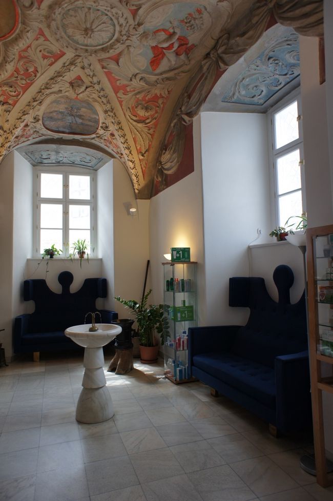 薬局という感じがしません。