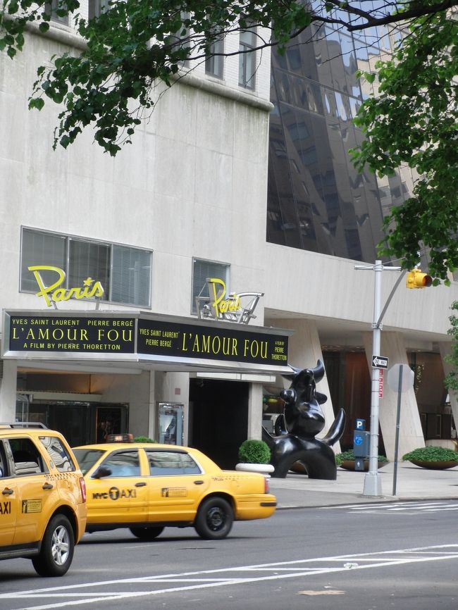 「パリス」　キャリーが1人映画を見に行くシーンで使われた。