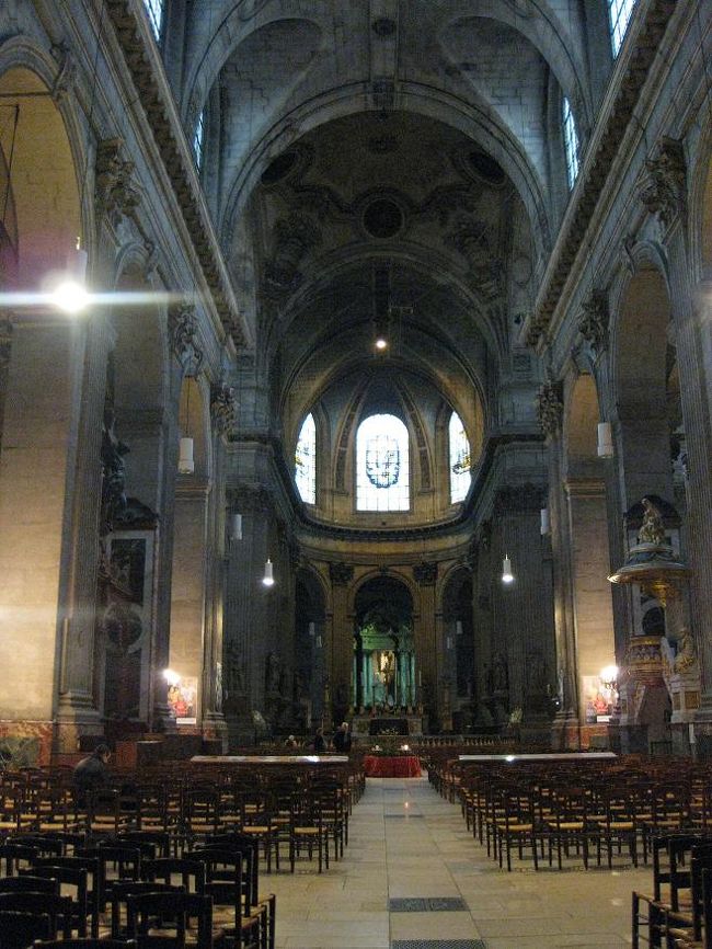 明るいせいか開放感のある教会でした。<br />来られて満足。