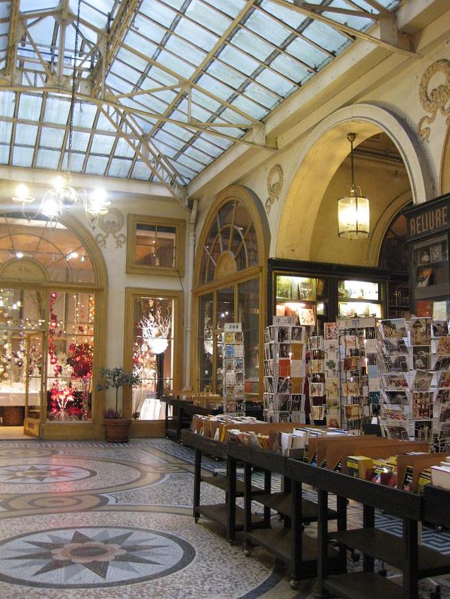 他にも可愛いおもちゃ屋さんや雑貨屋さんがありました。<br />ゆっくり買い物したかった…