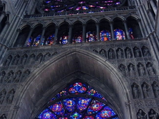 中央扉口　上部