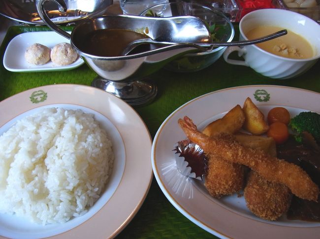 どのお料理もとっても美味しかったです♪<br />高級な洋食屋さんの味って感じで<br />「欧風」って言葉がぴったり！<br /><br /><br />以下がその内容<br /><br />　スイートコーンのポタージュスープ<br />　明治の洋食盛合せ<br />　　　蟹クリームコロッケ<br />　　　ミートコロッケ<br />　　　海老フライ<br />　　　ビーフシチュー<br />　イギリス風カレー<br />　野菜サラダ<br />　アイスクリーム<br />　小菓子<br />　コーヒー<br /><br />