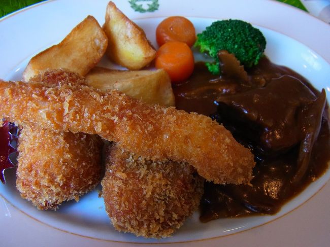 サーブしてくれた方は<br />ウェイターというよりも<br />ギャルソンという言葉が似合う仕事ぶりで<br />キビキビとかつエレガントに給仕しておりました。<br /><br />さすが老舗レストラン！