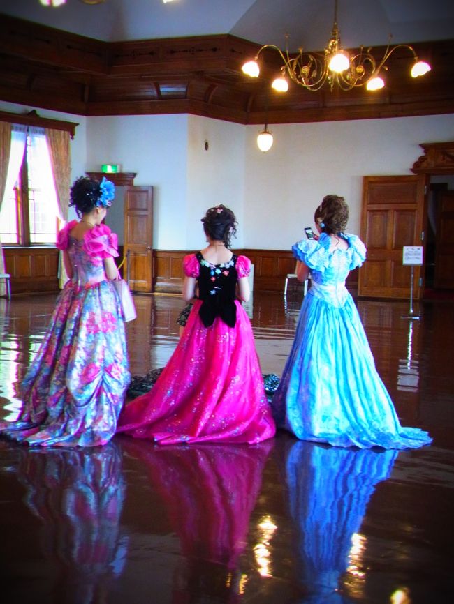 今回はハイカラ衣裳館を利用している方が多かったです。<br />男性用のもあるので<br />いつか利用してみたいと思うのですが・・・。<br />