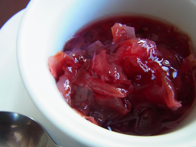 ロシアンティーにはバラジャムが。