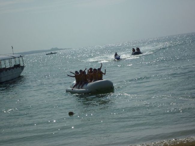 ドラゴンボートに初挑戦！<br /><br />びっくりするほどスピードが出て、すごくスリリングでした(◎_◎)！！<br /><br />でも転倒することなかったので、「楽しく」終えることができました！<br /><br />グループによってはひっくり返ってて、可哀そうでした＞＜