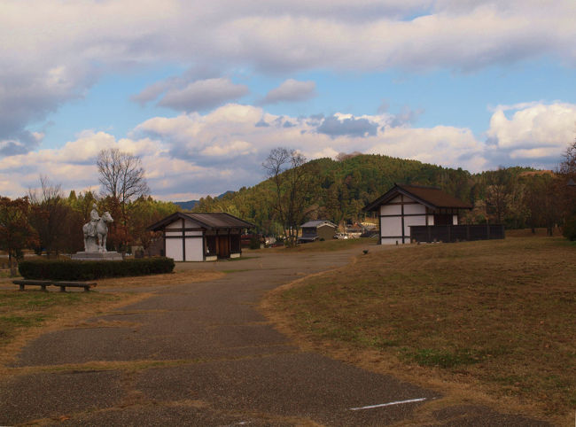 公園　一部　復元建物　石造