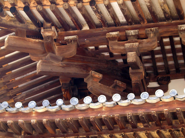 飛鳥の人々の技術力の素晴らしさ<br /><br />　いくら天皇の指示とはいえ<br /><br />　　この技術がなければ　建築　維持はできません