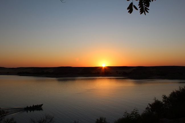 ナセル湖に沈む太陽②