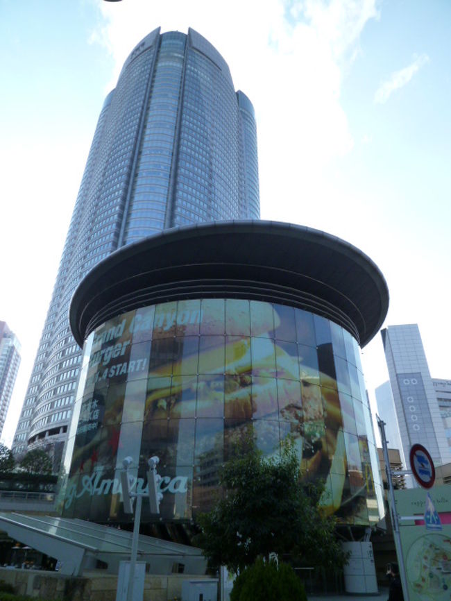 さて明治神宮参拝前にはこちらに。<br /><br />六本木ヒルズです。