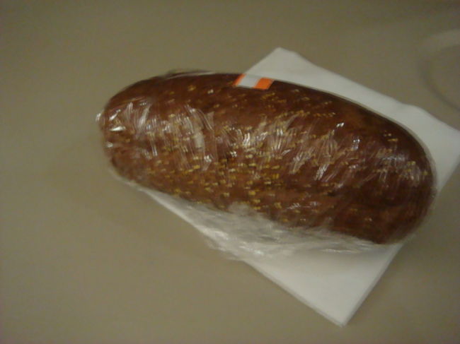 離陸ちょっと前に、パンが配られました
