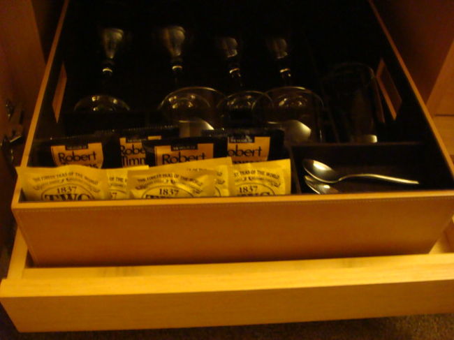 飲み物はＴＷＧの紅茶＆緑茶！！！後はコーヒー<br />