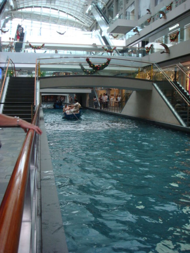 この日は、親子そろって大寝坊。。。<br />私の２日目プランが無残に崩れ去ります・・・<br />いや、むしろこの日からのプランが一気に崩れました。