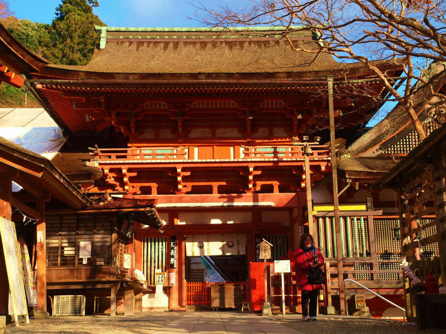 帰り道<br /><br />　再訪することはもうあるまいと<br /><br />　　振り向く