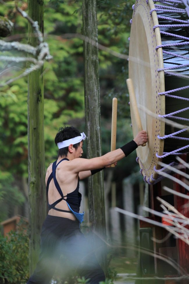 春日大社神苑　万葉植物園<br /><br />◎ 創作和太鼓　鼓宮舞（こくぶ）　奉納演舞<br />