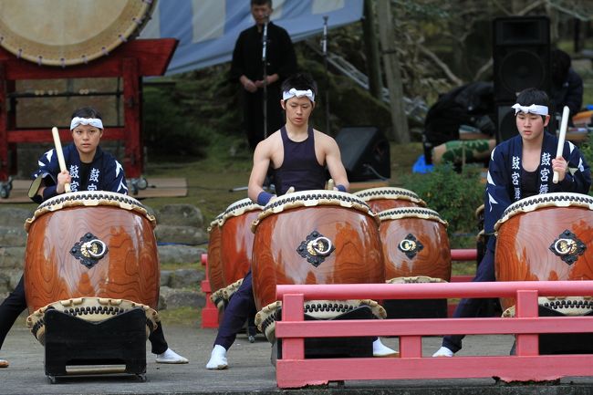 春日大社神苑　万葉植物園<br /><br />◎ 創作和太鼓　鼓宮舞（こくぶ）　奉納演舞<br />