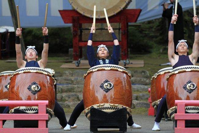 春日大社神苑　万葉植物園<br /><br />◎ 創作和太鼓　鼓宮舞（こくぶ）　奉納演舞<br />