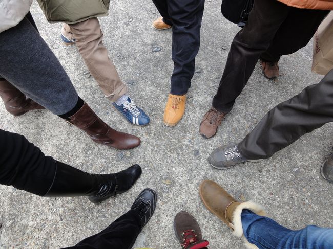 みんなの靴ショット♪<br /><br />いろんな方のオフ会旅行記を拝見してて、これやってみたかったんです(^_^)v<br /><br />ここで、用事があるはなままさんとはお別れです。<br />次回、またぜひ〜(*^_^*)